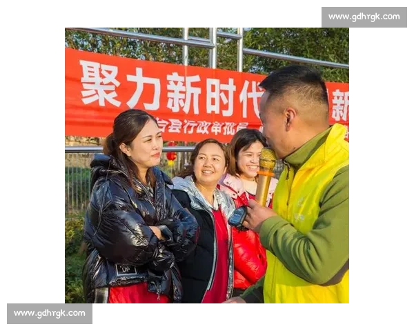 在新时代浪潮中凝聚力量奋勇前行携手共创更加辉煌的未来新篇章